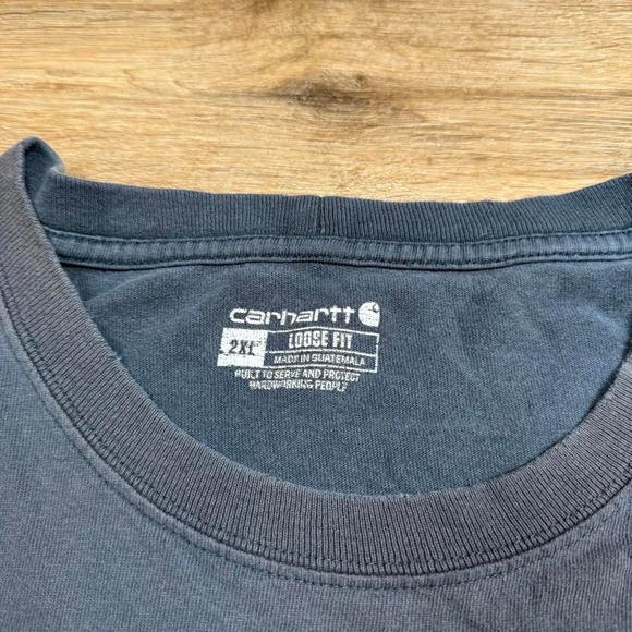 Vintage‎ 90s distressed faded navy blue sun faded carhartt workwear pocket tee - Picture 3 of 5